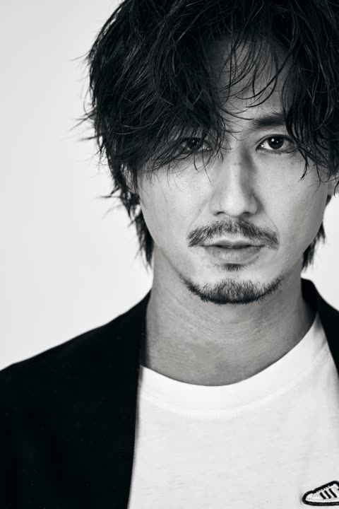 浅野寛介 宣材写真1